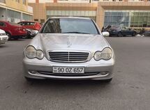 Mercedes C 320