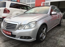 Mercedes E 220