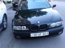 BMW 528