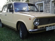 LADA (VAZ) 21013