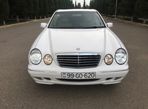 Mercedes E 240