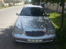 Mercedes C 320
