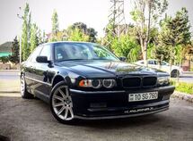 BMW 728