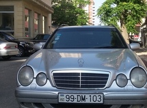 Mercedes E 220
