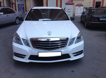 Mercedes E 200