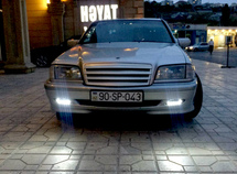 Mercedes C 240