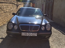 Mercedes E 220