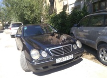 Mercedes E 220