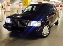 Mercedes E 220