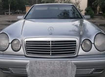 Mercedes E 300