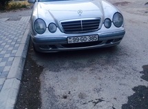 Mercedes E 220