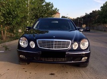 Mercedes E 220