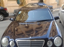 Mercedes E 220