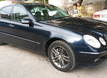 Mercedes E 220
