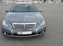 Mercedes E 220