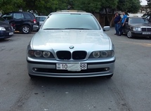 BMW 528