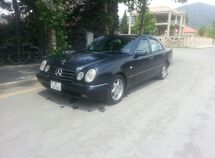 Mercedes E 230