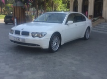 BMW 745