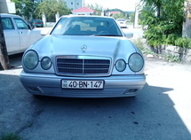 Mercedes E 230
