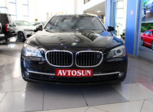 BMW 750