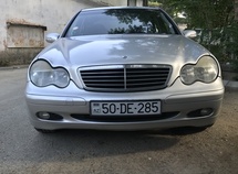 Mercedes C 200