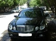 Mercedes E 220