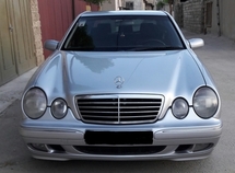 Mercedes E 220