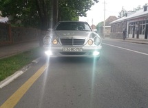 Mercedes E 220