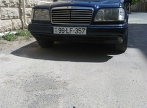 Mercedes E 220