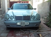 Mercedes E 230