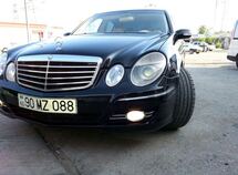 Mercedes E 240