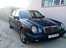 Mercedes E 230