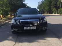 Mercedes E 200