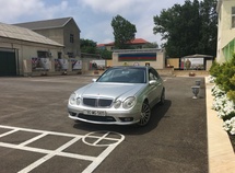 Mercedes E 320