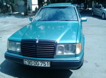 Mercedes E 200