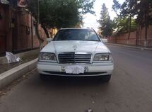 Mercedes C 180