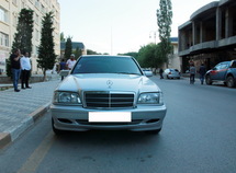 Mercedes C 180