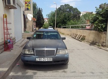 Mercedes C 220