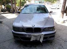 BMW 528