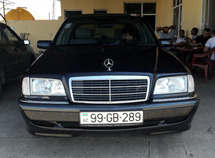 Mercedes C 180