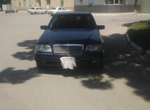Mercedes C 200