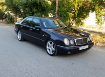 Mercedes E 240