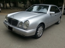 Mercedes E 320
