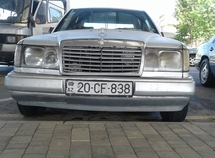 Mercedes E 200