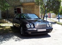 Mercedes E 240