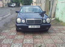 Mercedes E 240