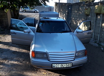 Mercedes C 180