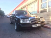 Mercedes E 230