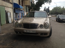 Mercedes E 240