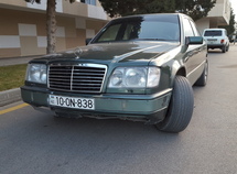 Mercedes E 300